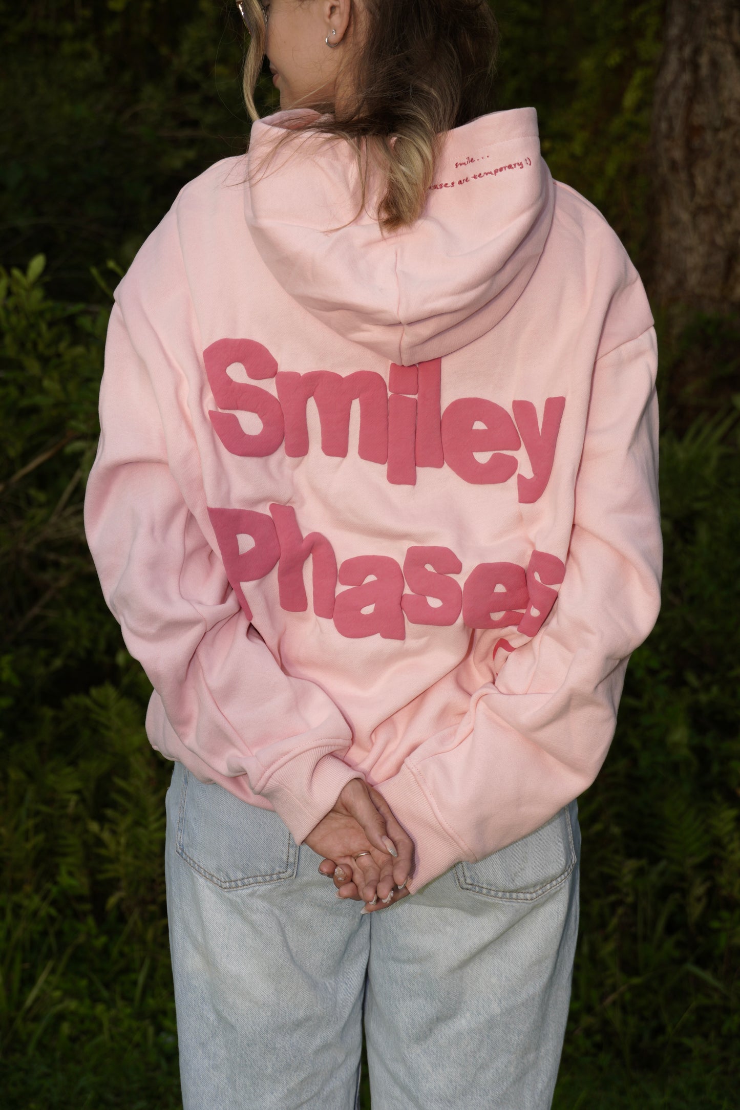 "Smiley Phases" Hoodie - Bubblegum